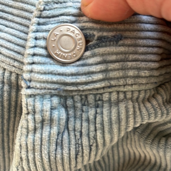 Pacsun corduroy blue shorts. Size 26’ - Picture 5 of 8